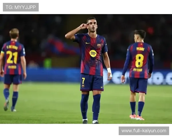 巴萨前锋费兰-托雷斯梅开二度，展现良好竞技状态